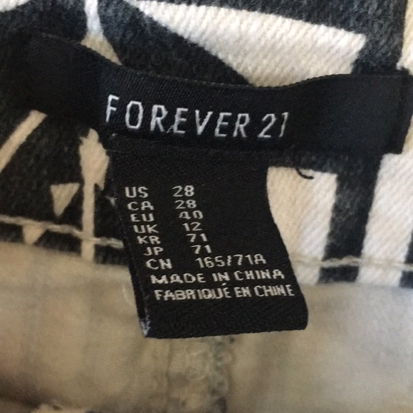 Aztec shorts - Picture 3 of 3